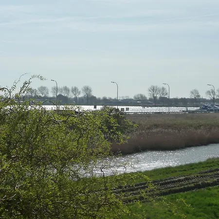 펜션 Nieuwendamme 14 *